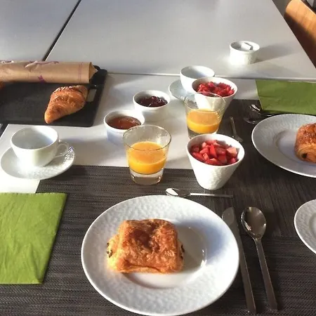 Couette-café Les 4 étoiles 3*