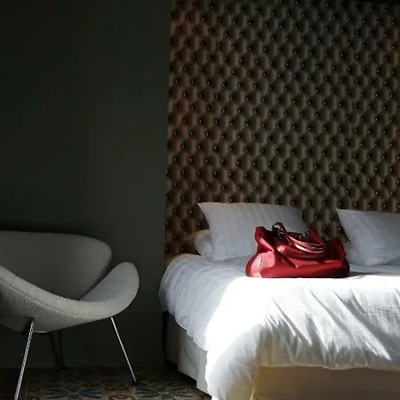 Couette-café Les 4 étoiles 3*