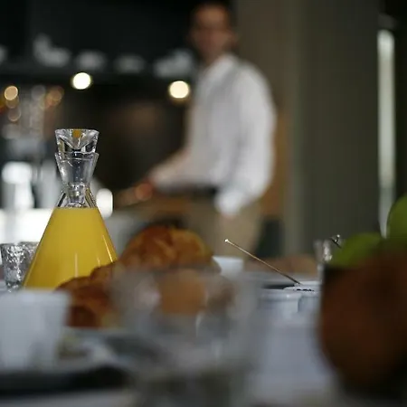 Les 4 étoiles Couette-café Montpellier